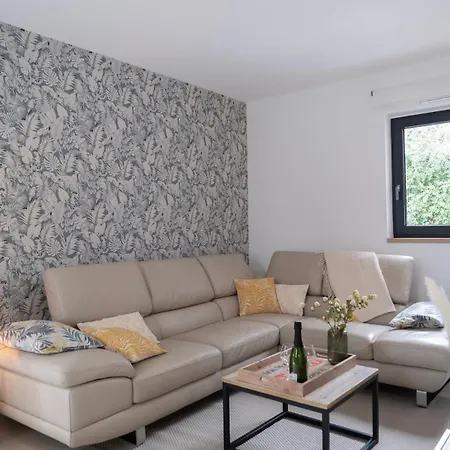 A Stone's Throw From Strasbourg-maison *